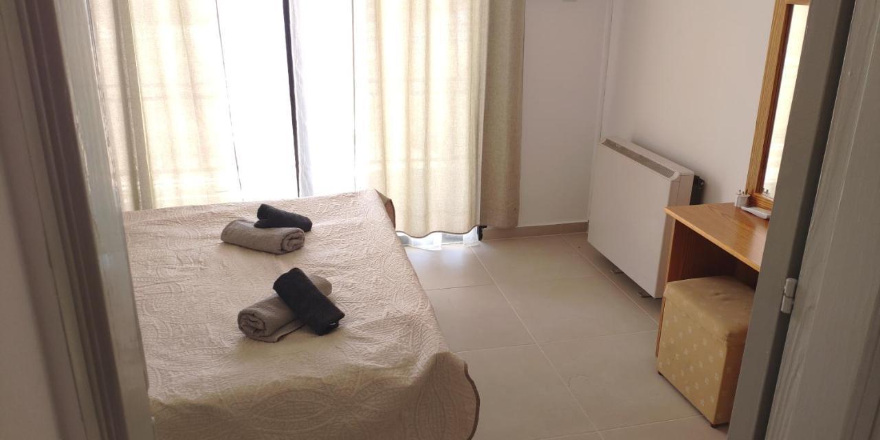 Isabella Townhouse Villa Пафос Екстериор снимка