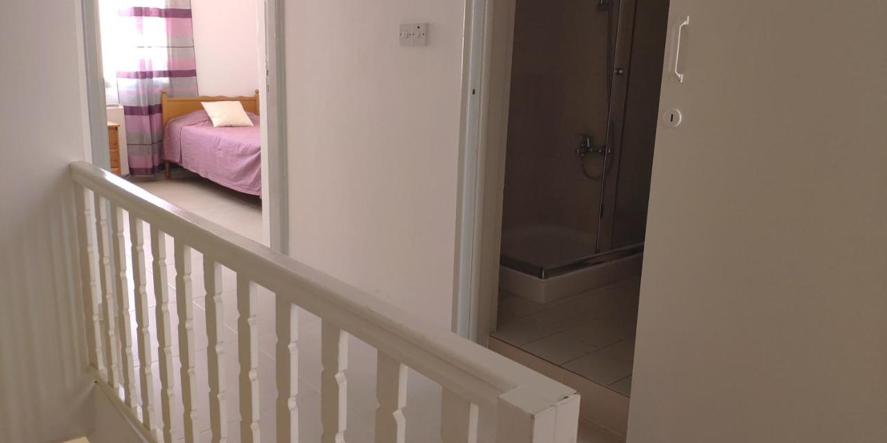 Isabella Townhouse Villa Пафос Екстериор снимка